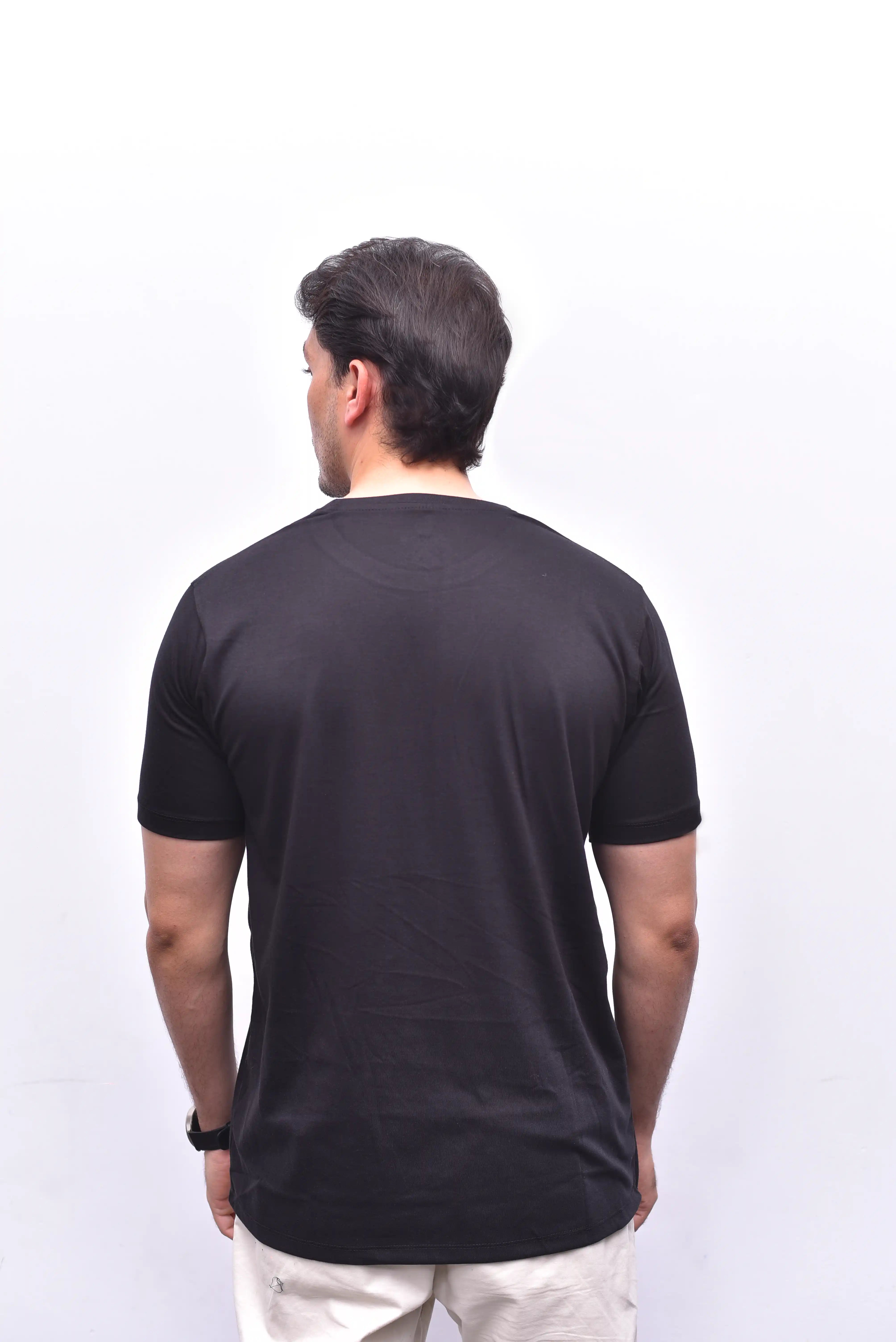 Jet Black Round Neck Tee – Essential Black T-Shirt | The Vibss